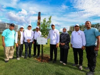 Peradaban masa depan tak hanya dibangun oleh beton dan baja, tetapi juga oleh nilai, kesadaran, dan aksi nyata yang tumbuh dari akar. Sabtu lalu (22/06/25) di kawasan Tempat Pengolahan Sampah Terpadu IKN,