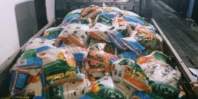 
					Satpolairud Polres Tarakan tangkap 1 ton beras dari Tawau, Malaysia. Foto: ist