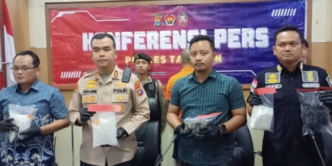 
					Press Release Pengungkapan Kasus Penyelundupan Narkoba Jaringan Internasional oleh Polres Tarakan. Foto: fokusborneo.com