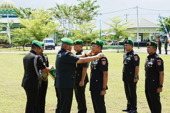 
					Komando Daerah Militer VI/Mulawarman menggelar upacara serah terima jabatan Komandan Korem 092/Maharajalila (Mrl) pada Senin (16/06/25).