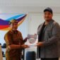 Gubernur Kalimantan Utara (Kaltara), Dr. H. Zainal A. Paliwang, S.H., M.Hum., beserta rombongan melakukan kunjungan kerja (kunker) ke Kementerian Pemuda dan Olahraga (Kemenpora) serta disambut langsung Menpora Ario Bimo Nandito Ariotedjo atau yang akrab disapa Dito Ariotedjo di Kantor Kemenpora, Senayan, Jakarta, Jum’at (4/7).