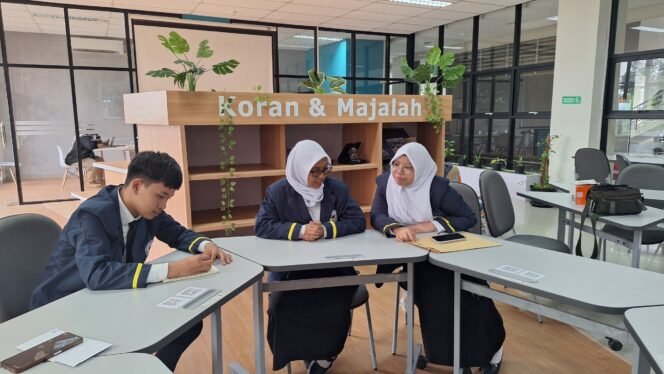 
					Dukung Akses Pendidikan Tinggi Bagi Putra-Putri Daerah Terbaik, PT Pertamina Hulu Indonesia Kembali Gulirkan Program Beasiswa Sobat Bumi Kalimantan