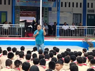 Ketua Umum JMSI, Teguh Santoso saat berbicara di depan pelajar SMPN 1 Padangsidempuan, Sumatera Utara, Jumat (25/7/2025).