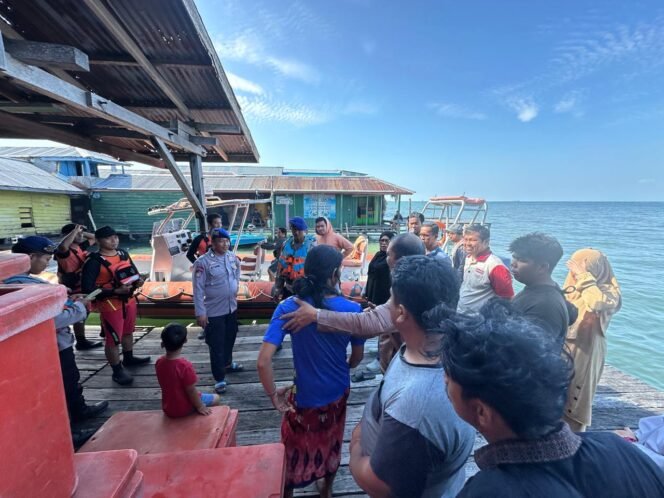 
					Dua warga Tarakan yang sempat dilaporkan hilang kontak saat melintasi perairan Sungai Bara, Kecamatan Tanjung Palas Tengah, Kabupaten Bulungan, akhirnya ditemukan selamat oleh Tim SAR Gabungan, Selasa (29/7/2025).