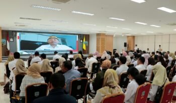 VIRTUAL : Kepala DKISP Kaltara, Dr. H. Iskandar, S.IP., M.Si memberikan sambutan secara digelar di Ruang Serbaguna lantai 1 Kantor Gubernur Kaltara, Rabu (30/07).


