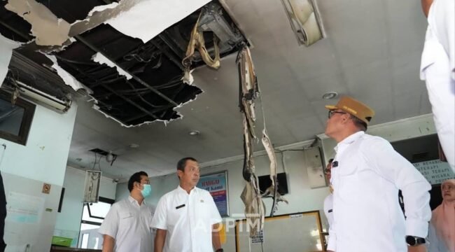 Wakil Gubernur Kalimantan Timur, H. Seno Aji memastikan layanan kesehatan tidak terganggu pasca insiden kebakaran di RSUD AWS Samarinda, Rabu (30/7/2025).