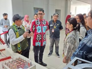 Kunjungan Wamendiktisaintek Prof. Stella Christie ke Kampus UBT. Foto: Fokusborneo.com 