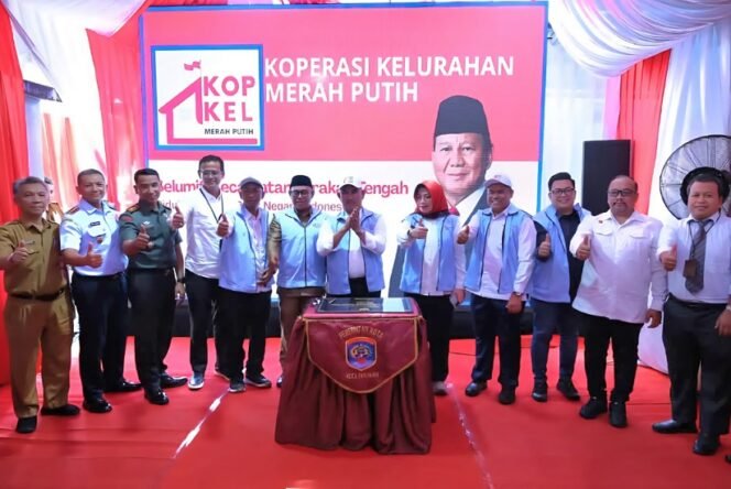
					Walikota dr. Khairul resmikan Koperasi Merah Putih. Foto: Humas.