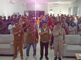 Foto Bersama Seluruh Peserta Sosialisasi Penanggulangan Bencana di Kota Tarakan. Foto: fokusborneo.com
