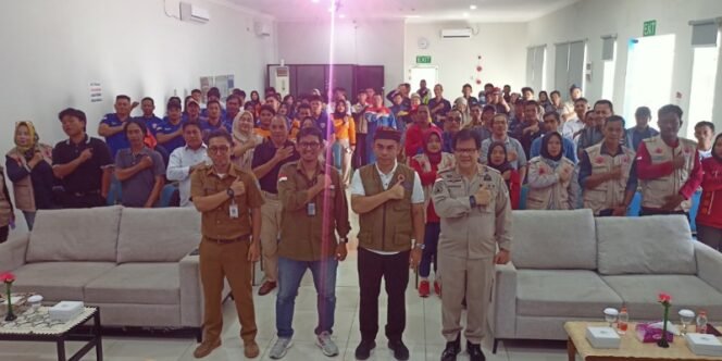 
					Foto Bersama Seluruh Peserta Sosialisasi Penanggulangan Bencana di Kota Tarakan. Foto: fokusborneo.com