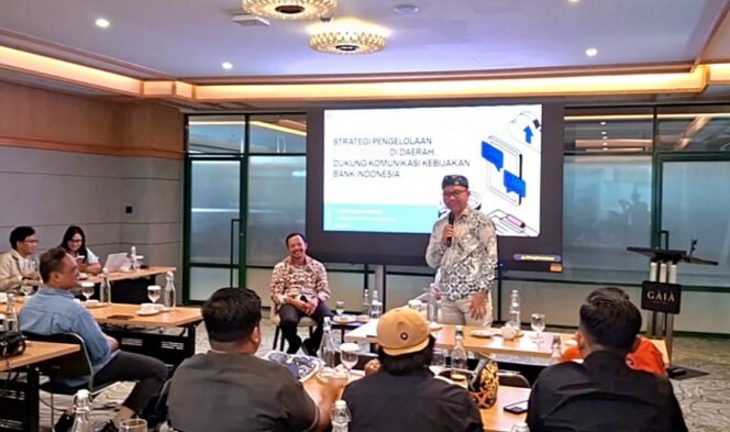 
					Kepala Perwakilan BI Kaltara Hasiando Ginsar Manik saat menghadiri Capacity Building Wartawan Tahun 2025. Foto: Fokusborneo.com 