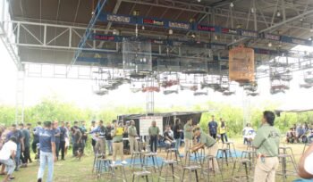 Dalam rangka memperingati hari ulang tahun Bhayangkara yang ke 79 tahun, Dansat Brimob Polda Kaltim Kombes Pol. Andy Rifai, S.I.K., M.H. menggelar lomba burung berkicau yang dilaksanakan di Mako Batalyon C Pelopor pada hari minggu (13/07).