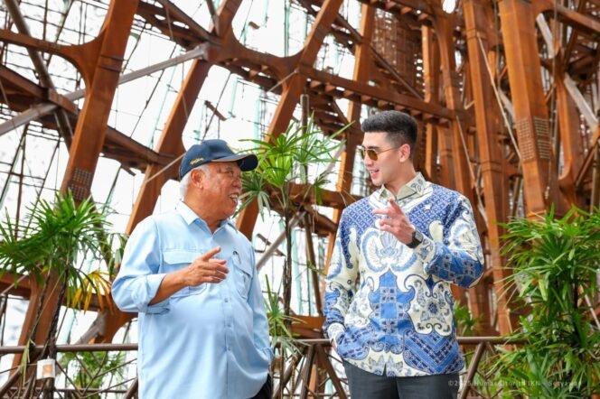 
					Dalami praktik pemerintahan terbuka di Ibu Kota Nusantara, Panitia Kerja (Panja) Open Government Partnership (OG-P) Badan Kerja Sama Antar-Parlemen (BKSAP) DPR RI berkunjung ke Otorita Ibu Kota Nusantara (OIKN) dan diterima langsung secara hangat oleh Kepala Otorita Ibu Kota Nusantara di Nusantara, Kamis (17/07/2025).
