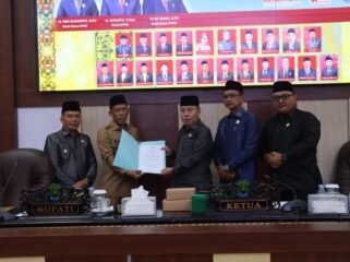 Pemerintah Kabupaten Bulungan memberikan menyampaikan jawaban atas fraksi-fraksi DPRD terkait Rancangan Peraturan Daerah (Ranperda) tentang Rencana Pembangunan Jangka Menengah Daerah (RPJMD) 2025–2030, dalam Rapat Paripurna Ke-9 Masa Sidang II di gedung DPRD, Selasa (22/7/2025).