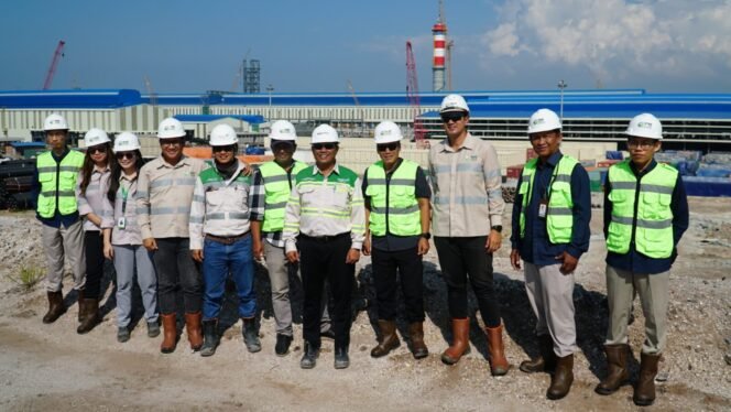 
					Pemerintah Kabupaten Bulungan terus memperkuat pengawasan terhadap progres pembangunan Kawasan Industri Hijau Indonesia (KIHI) yang berlokasi di wilayah Tanah Kuning–Mangkupadi, Kecamatan Tanjung Palas.
