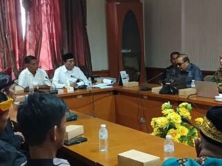 RDP Komisi I DPRD Kabupaten Nunukan bahas pemekaran dua desa persiapan, Desa Binusan Dalam dan Desa Ujang Fatimah, menjadi desa definitif di ruang rapat Ambalat I DPRD Nunukan, Kamis (24/7/2025).