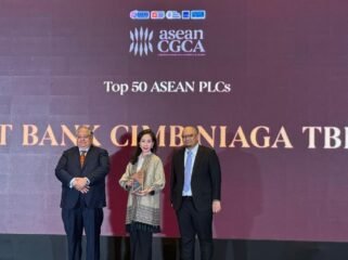 . PT Bank CIMB Niaga Tbk (CIMB Niaga) kembali berhasil meraih prestasi membanggakan di tingkat regional yaitu Top 50 ASEAN Public Listed Companies (PLCs/Perusahaan Terbuka) dan Top 1 in Indonesia PLCs untuk ketiga kalinya
