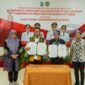 KERJASAMA : Gubernur Kaltara Dr. H. Zainal A. Paliwang, S.H., M.Hum bersama Gubernur Kaltim, H. Rudy Mas’ud. S.E., M.E., menandatangani Kesepakatan Bersama Pembangunan Daerah, berlangsung di Swiss-Belhotel, Kamis (7/8).