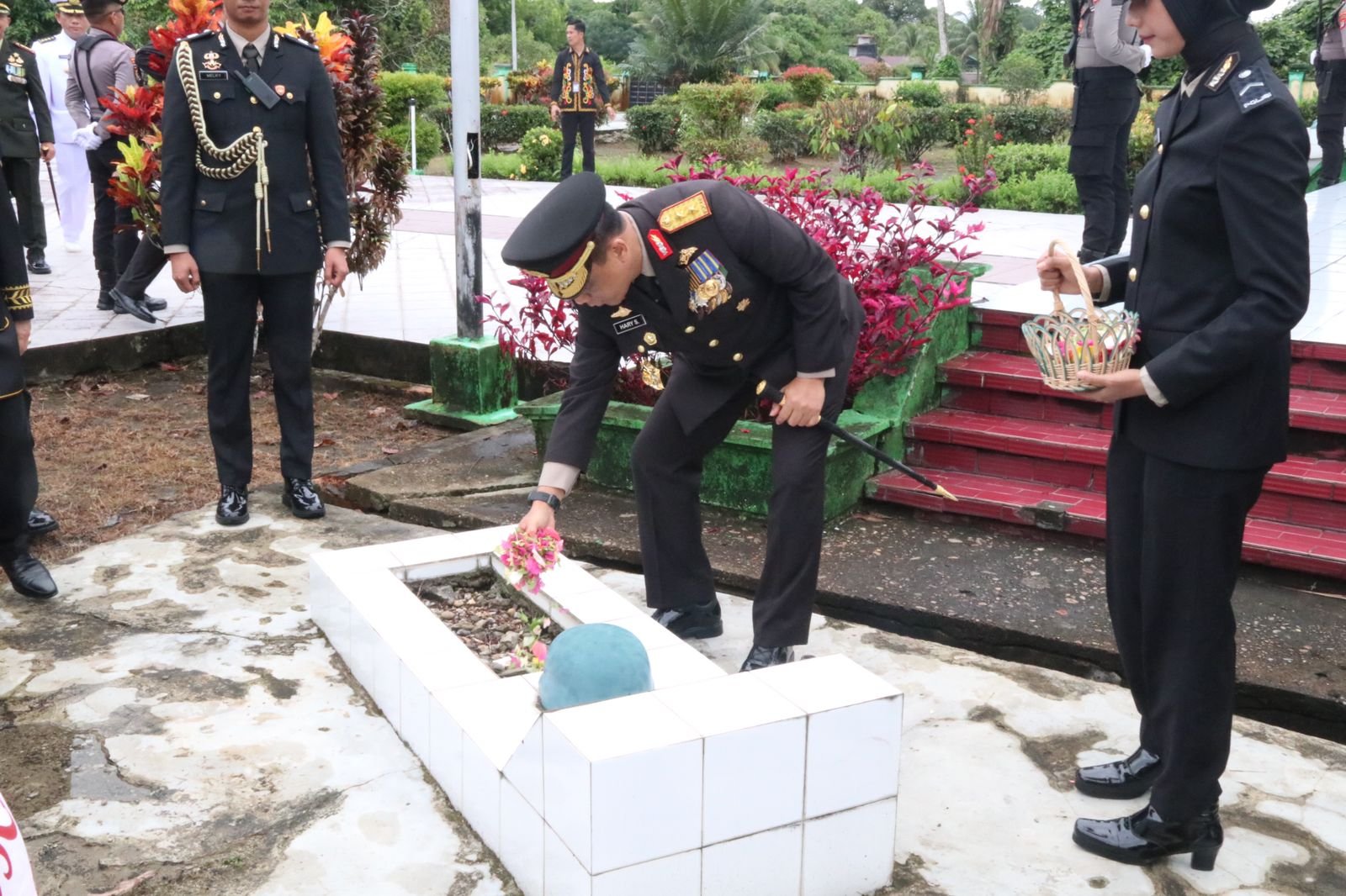 Kapolda Kaltara Pimpin Ziarah Makam Pahlawan Memperingati HUT RI ke-80