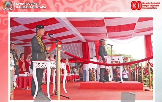 
					Ketua DPRD Kaltara Achmad Djufrie Bacakan Teks Proklamasi di HUT ke-80 RI