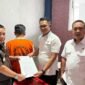 Penyidik Ditreskrimsus Polda Kaltim menyerahkan tersangka ADS ke Jaksa Penuntut Umum. (ist)