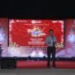 TEMU MUSIK : Asisten Bidang Pemerintahan dan Kesejahteraan Rakyat Setdaprov Kaltara, H. Datu Iqro Ramadhan, S.Sos., M.Si saat membuka acara Temu Musik se-Kalimantan Utara Tahun 2025 di Chinatown Tanjung Selor, Selasa (19/8) malam. 
