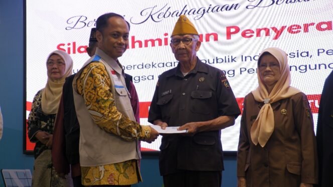 
					Terangi Semangat Kemerdekaan, YBM PLN Group Balikpapan Berbagi Kebahagiaan Bersama 130 Pejuang Bangsa