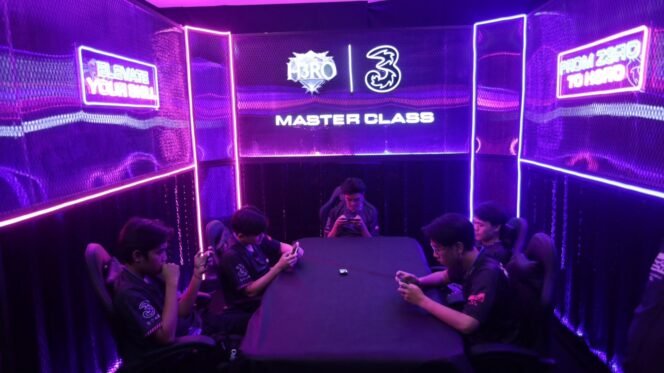 
					Tri Kembali Gelar H3RO 6.0, Cetak Generasi Baru Esports Indonesia