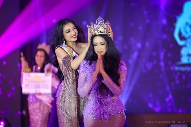 
					Finalis asal Kalimantan Timur, Nabila Putri Giswatama, berhasil meraih mahkota Putri Pariwisata Indonesia 2025 dalam ajang Grand Final yang digelar oleh Yayasan El John Indonesia pada Senin malam (25/5/2025) di Multifunction Hall, Kantor Kemenko 3, Kawasan Inti Pusat Pemerintahan (KIPP) Ibu Kota Nusantara (IKN).