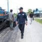 Bupati Bulungan Syarwani saat meninjau progres pembangunan infrastruktur tahun anggaran 2025 di Tanjung Selor.