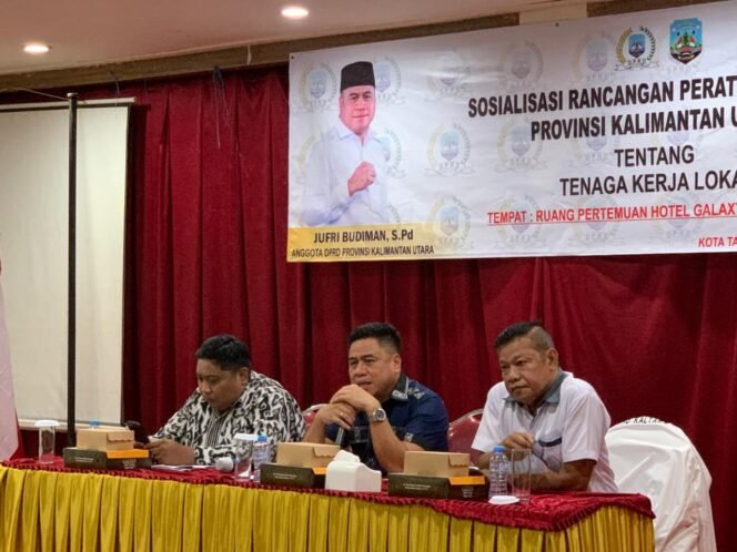 
					Anggota legislatif dari Komisi III DPRD Provinsi Kalimantan Utara, Jufri Budiman, S.Pd, bersama dengan akademisi Dr. Moh. Ilham Agang, S.H, M.H, menjelaskan Raperda ini dirancang untuk segera disahkan menjadi Peraturan Daerah (Perda).