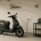 Motor listrik hadir dengan desain stylish sekaligus bebas polusi, cocok untuk mobilitas harian di perkotaan.