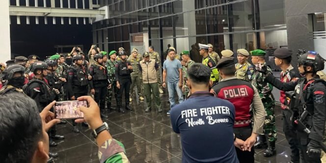 
					Patroli Gabungan TNI-Polri Jaga Kondusifitas Wilayah Bulungan