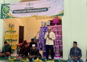 Hadiri Maulid Nabi di Binalatung, Asrin Saleh Ajak Warga Teladani Akhlak dan Jaga Kamtibmas
