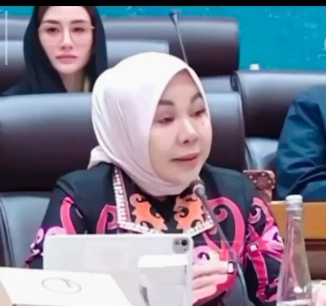 
					Hj. Rahmawati Zainal