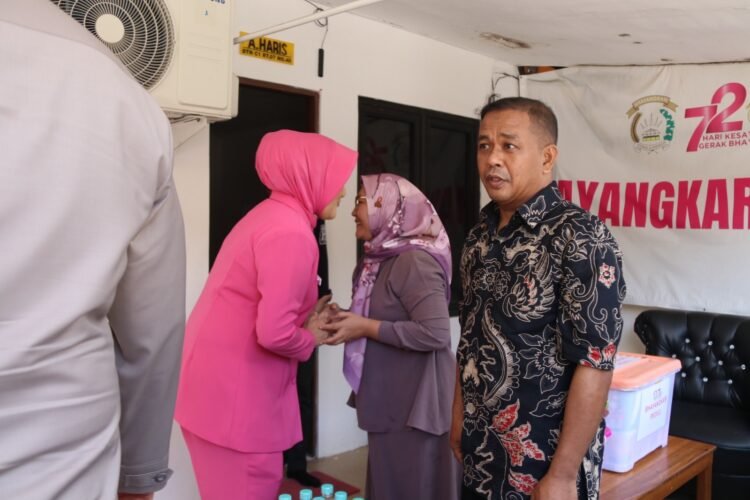 Bhayangkari Peduli, Sentuhan Kasih untuk Anak Penderita Hidrosefalus di Tarakan