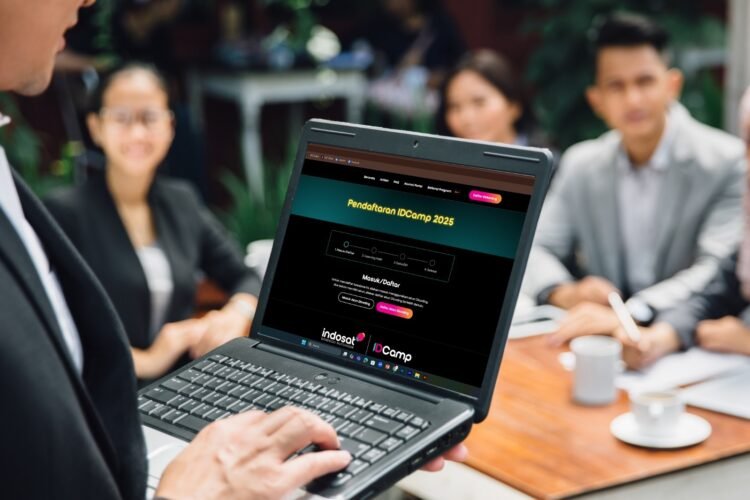 Indosat Ooredoo Hutchison Jawab Kebutuhan Talenta Digital Lewat Kelas AI Gratis di IDCamp 2025