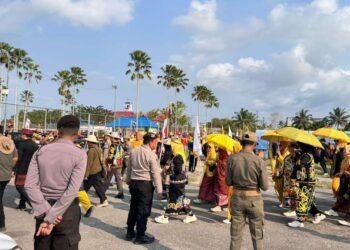 Polresta Bulungan Amankan Pawai Budaya Nusantara Meriahkan Hari Jadi Tanjung Selor dan Kabupaten Bulungan
