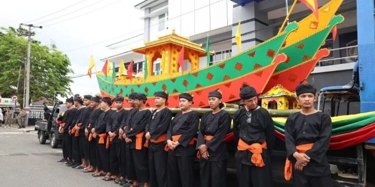 Kapolres Tarakan Imbau Masyarakat Utamakan Keselamatan dan Ketertiban Saat Festival Iraw Tengkayu 