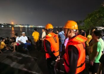 Tim Respon Bencana Yon C Pelopor Lakukan Pencarian Intensif Korban Tenggelam di Tim Respon Bencana Yon C Pelopor