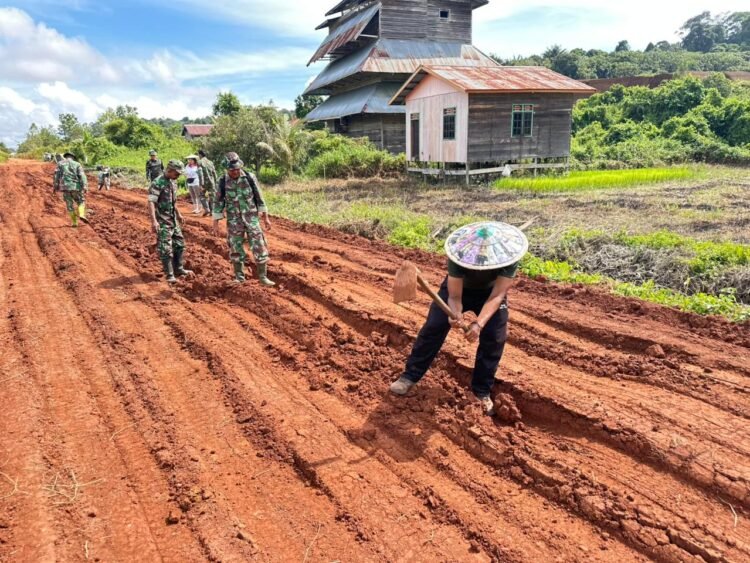 Sinergi TNI-Rakyat: Jalan Desa di Sesayap Muluskan Harapan Ekonomi