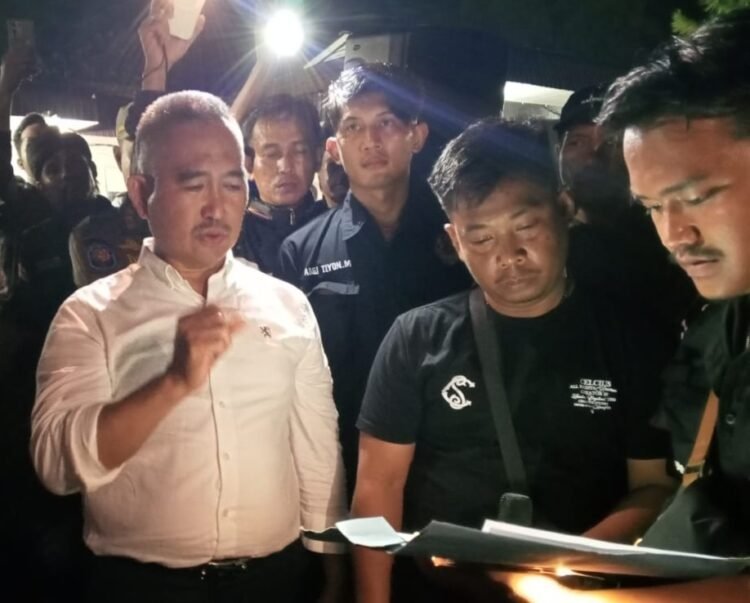 Warga Kepung Rumah Dinas, Desak Wali Kota Tarakan Sepakat Selesaikan Persoalan Limbah PT. PRI