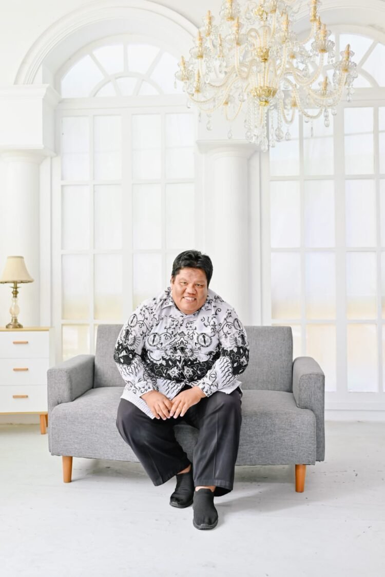 Padamnya “Pelita”: Ketika “Api” Kebodohan Lebih Didengar daripada Suara Pahlawan Tanpa Tanda Jasa