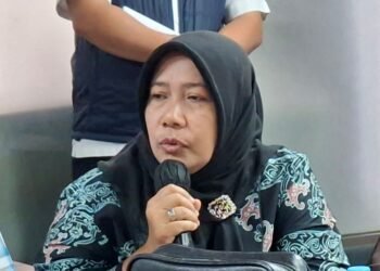 Hj. Aluh Berlian Tolak Wacana Penghapusan Bus di Pelabuhan Tengkayu 1, Sebut Akan Bebani Masyarakat