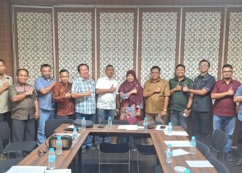 Pansus II Raperda Penanaman Modal respon masukan Kemendagri. Foto: ist