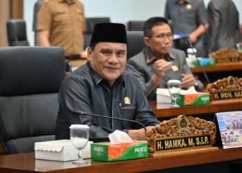 Hamka Tekankan Anggaran Wajib Maksimal untuk Beasiswa dan Infrastruktur Terisolir