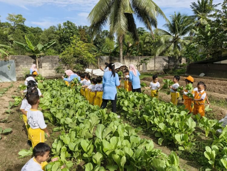 Penampilan Marching Band Sakunta Brimob Kaltim Hipnotis Pengunjung Livin Fest