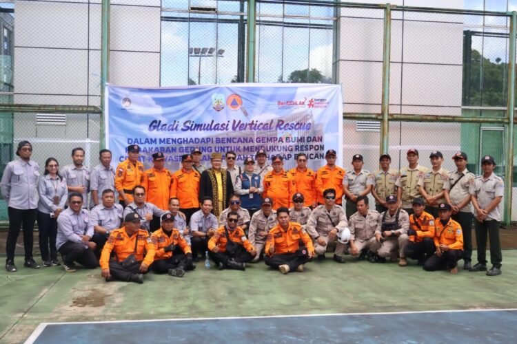 Komitmen Kesiapsiagaan Bencana, Pemprov Gelar Simulasi Vertical Rescue