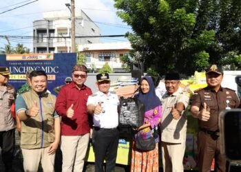 Kendalikan Inflasi, Wali Kota Tarakan Resmikan Kios HIBOT di Pasar Tenguyun