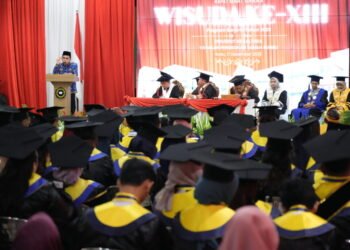 Pj Sekprov Kaltara Hadiri Wisuda ke-13 Unikaltar, Pesankan Pengabdian untuk Daerah